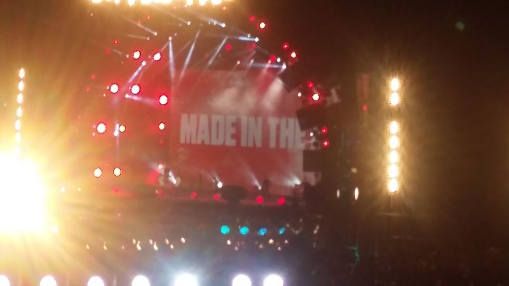 notasparati's tweet image. Ya están los @onedirection en vivo desde el #ForoSol #OneDirectionEnMexico