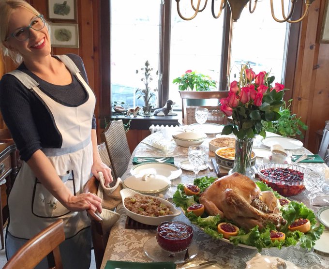 1 pic. #Thanksgiving Turkey Day Pictures Feeling #blessed #Thankful ???? https://t.co/uTgow2Nrxa