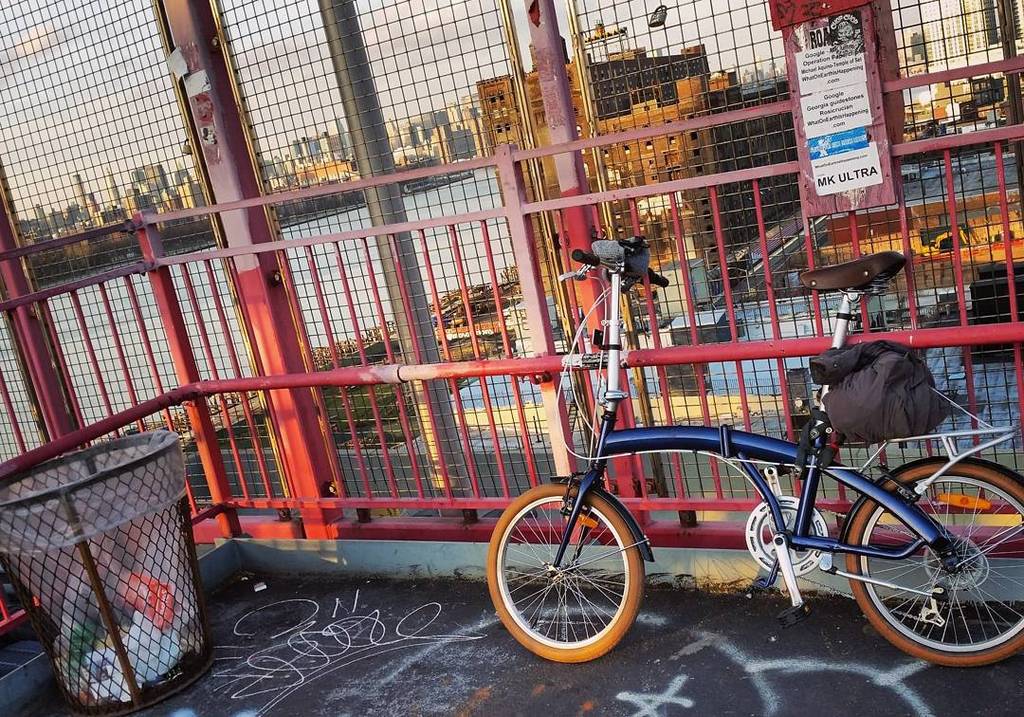 SaphorePhoto's tweet photo. Our first date. #foldingbike #newyorkcity #nyc #newyork #brooklyn #williamsburg #williamsb… https://t.co/d67UoFfCbo https://t.co/W41l8audmH