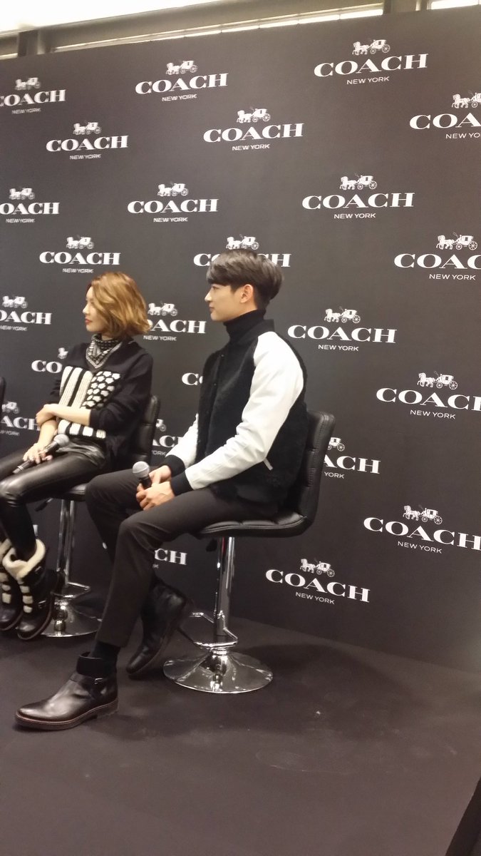  [PIC][27-11-2015]SooYoung tham dự buổi Fansign cho thương hiệu "COACH" tại Lotte Department Store Busan vào trưa nay CUywuKaUsAA4DB-