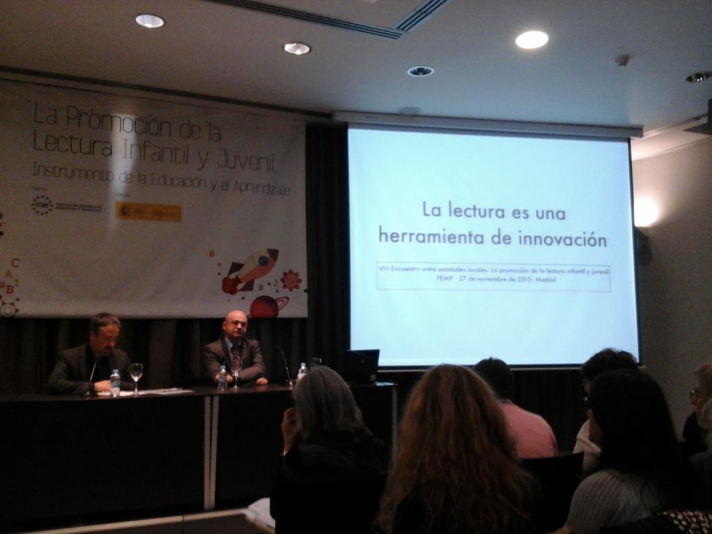 BBLTKZGZ's tweet photo. @4LUISGONZALEZ: "Desde la @fgsrcds queremos REimaginar la lectura" #VIIIEncuentroPromocionLIJ https://t.co/hA9xTnx6uV