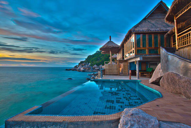 ttinspiration's tweet photo. Great views at the Koh Tao Bamboo Huts Hotel on Koh Tao Island in Thailand. #travel #ttot #holiday #vacation #beauty https://t.co/iWEwgRgeOE