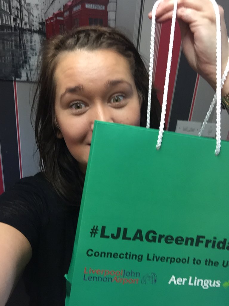 carly_rebek_xox's tweet photo. @LPL_Airport #LJLAGreenFriday #airportstaff i need to win! #retweet #NYC @GemmaTweets https://t.co/IOzm0fWZSm