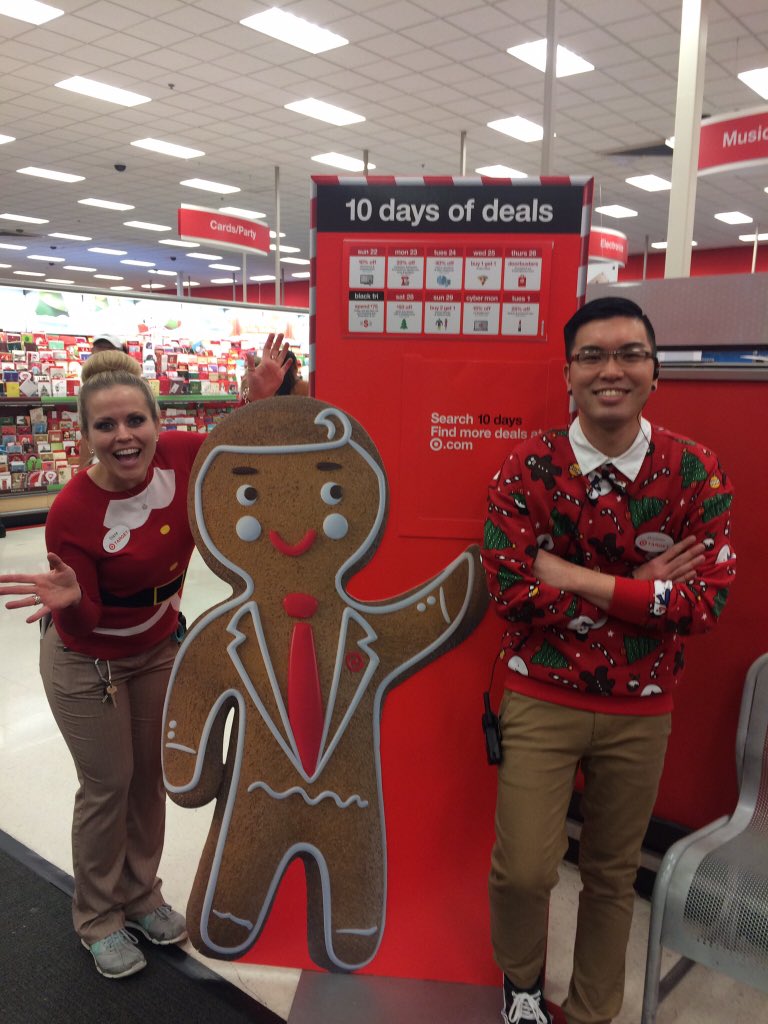 We sell in style #uglyxmassweaterfun <a href="/ms11angie/">Angelica Pulido</a> @jjonesca