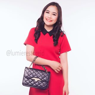 Prilly Latuconsina tweet media