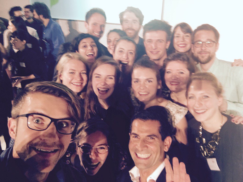 PhilippKatzer's tweet photo. #ems9 gewinnt den @KAUSA_MP für @SueperMarket. Danke, @JanMSchaefer, @berlinflaneur + @emsMedienschule. @MitriSirin https://t.co/ue17txM6Wc
