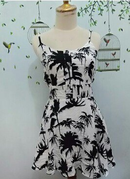 AstriaSavitri's tweet photo. Baju second Import ... 
50rp an sis ... https://t.co/kJN7omJYEf