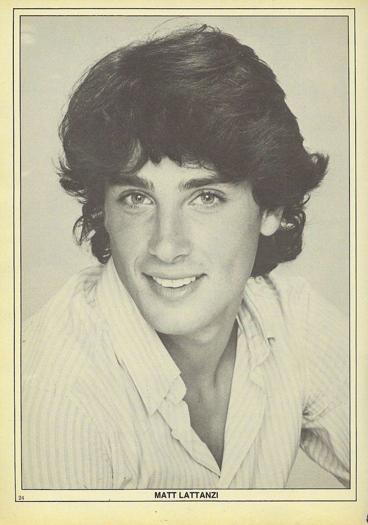 themarianamarts's tweet image. Les presento a mi nuevo Logan Lerman de los 80&apos;s 😍😭😍 #PuraPerfeccion #YaEsElNumero1 #MattLattanzi