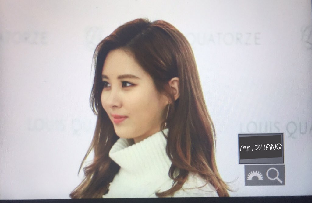 [PIC][27-11-2015]TaeTiSeo tham dự buổi Fansign cho thương hiệu "Louis Quartoze" tại Lotte Department Store Busan vào chiều nay CUzLnWRUEAA7sO8