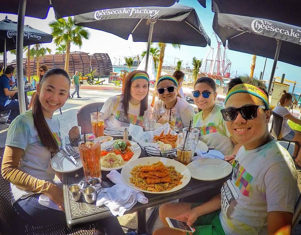 superdinosoar's tweet image. Sumptuous lunch. 🍴🍤🍝🍹 #postrun #colorrundubai #cheesecakefactory @thewalkatjbr @thecheesec… ift.tt/1NfxNi8