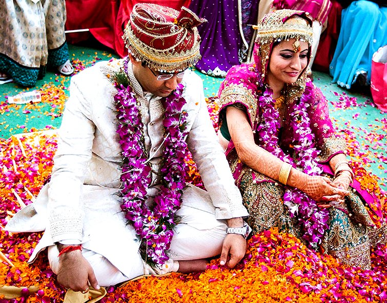 weddingcentral_'s tweet photo. #weddingtraditions of #Kashmir -the heaven of earth 
visit :https://t.co/yGuNM4v97l
PC: https://t.co/KqIrK78OIY https://t.co/ihRe38aPom