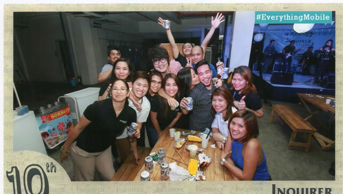 awesome_drew's tweet image. Last Thursday night when all we did was to ... #EverythingMobile