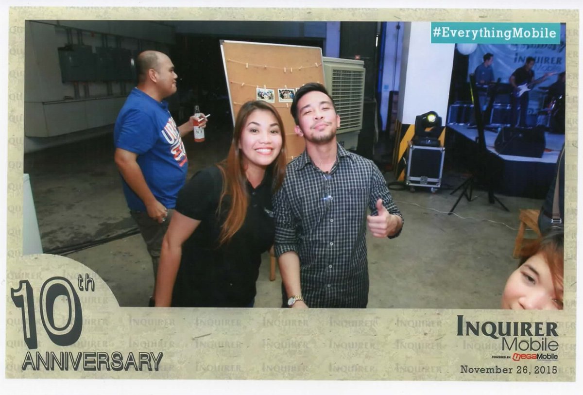 awesome_drew's tweet image. Last Thursday night when all we did was to ... #EverythingMobile