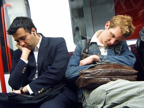 BuyWithBread's tweet photo. #FridayMorning - the last early #commute of the week. We hope. https://t.co/4wS19qrlGh