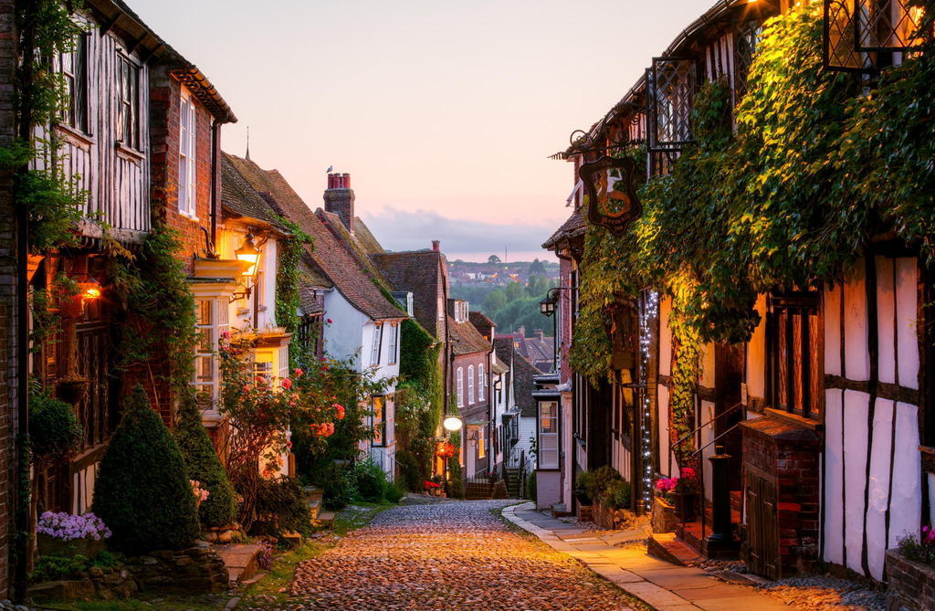 owipnet's tweet photo. Street in the village of Rye, East Sussex, #England
#travel #places https://t.co/rbzTNMk6R9