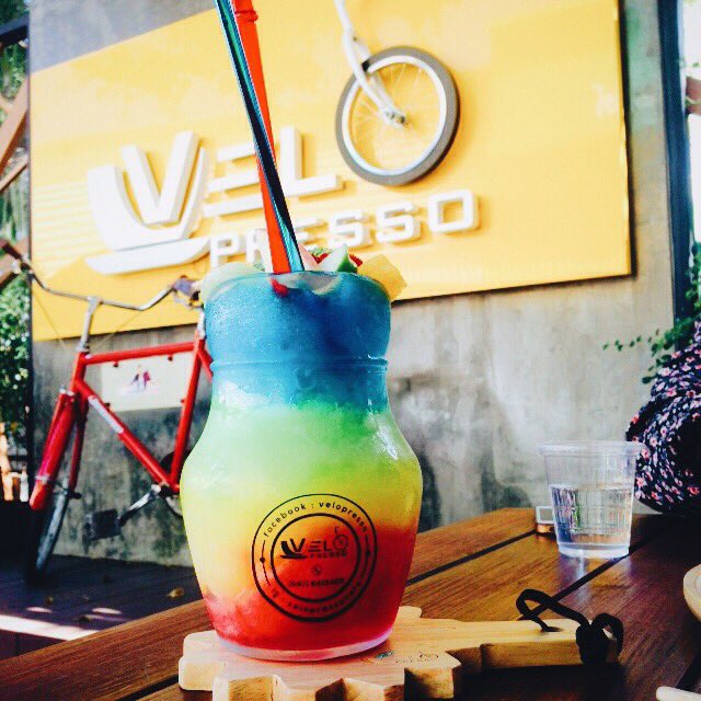 aoraor1995's tweet photo. ร้าน #Velopresso 📍อยู่ท็อปเวิลด์ ตรงข้ามซอยจินตคาม 
อร่อยนะมาก ร้านเก๋มาก #รีวิวอุดร #รีวิวอีสาน #อร่อยไปแดก https://t.co/E2feMQCIbg
