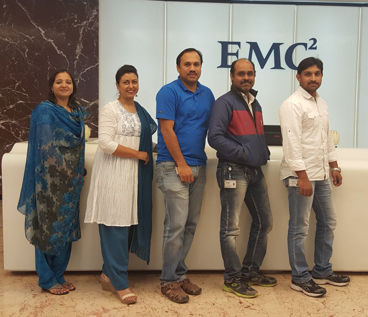 sharmilagrao's tweet image. #EMC #EOS2 #TrueBlue epic friday !!!