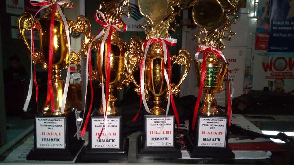 Slmat ats prestasi <a href="/XYImanado/">XYI region manado</a> tlah berhasil mnjuarai di Kejurda motocross n grasstrack paniki speed arena . Mntap ..