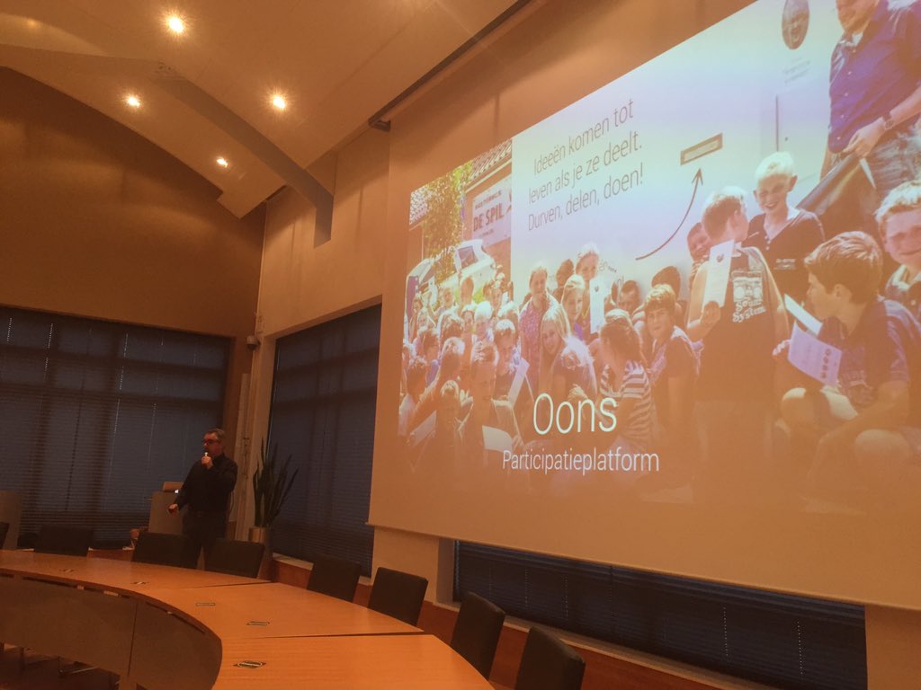 Presentatie participatieprojecten #NOTwente mijnnoordoosttwente.nl met <a href="/volgoons/">Oons</a> <a href="/sanderhofstede/">Sander Hofstede</a>