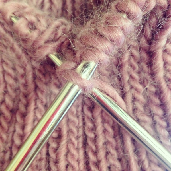 Just_Got_Made's tweet photo. BRRRRRR! RG @thesewingretreat #mencanknit #organic #sewingsupplies #makerrevolution #knit #DIY #winterwarmer https://t.co/4KUjP2p7w6