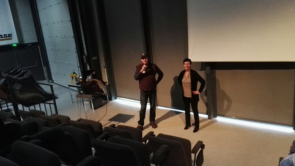 Es geht los. Begrüßung im #Case Customer Center Paris.
<a href="/caseCE/">casece</a>