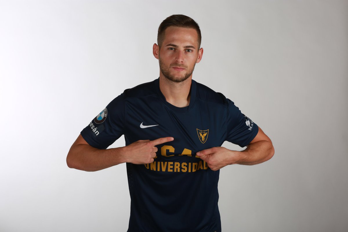 UCAMMurciaCF's tweet photo. La camiseta del @UCAMMurciaCF, con el 25% de descuento en https://t.co/xxrtr0eEhW hoy por el #BlackFridayUCAM https://t.co/hmgRiTiBcx
