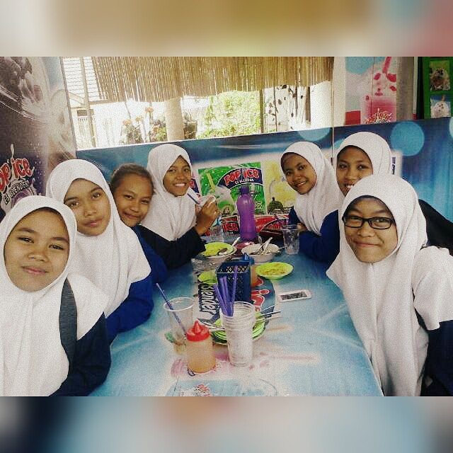 Linza_Ang's tweet photo. friend is the one who always makes
we smile off ... https://t.co/71EOcLFcpw