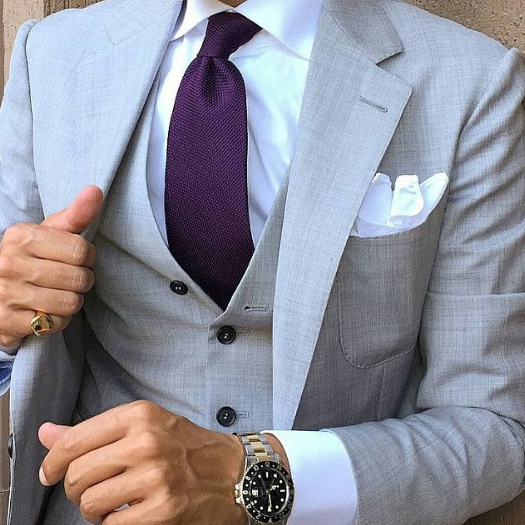 clino_ch's tweet photo. By booking our #Flyingtailor you can get this finely fabricated three piece suit at your d… https://t.co/TiSXYWNnUG https://t.co/pt4YCJYoi2