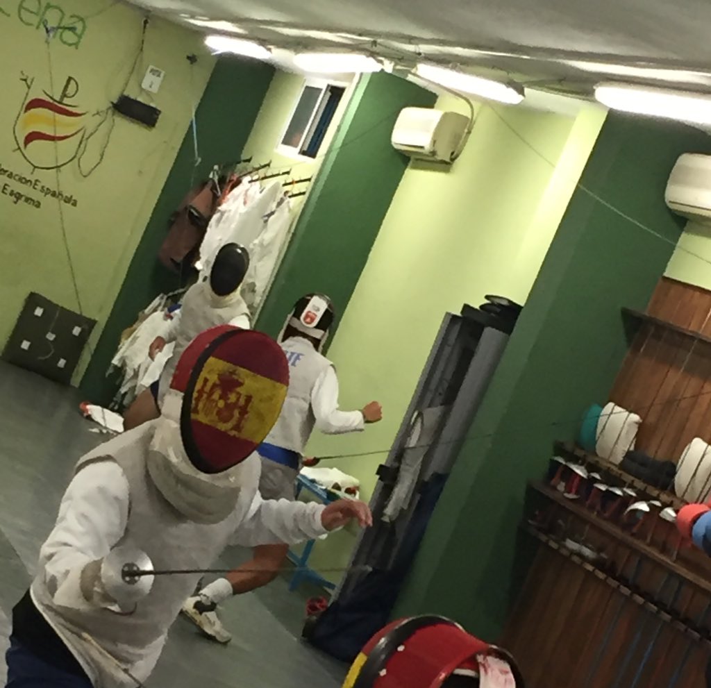 EsgrimaMaracena's tweet photo. Los m15 viajan hoy a la cuatro para su primera prueba #fencing #esgrima #cemgr #escrime #scherma https://t.co/gNzrR3u11x