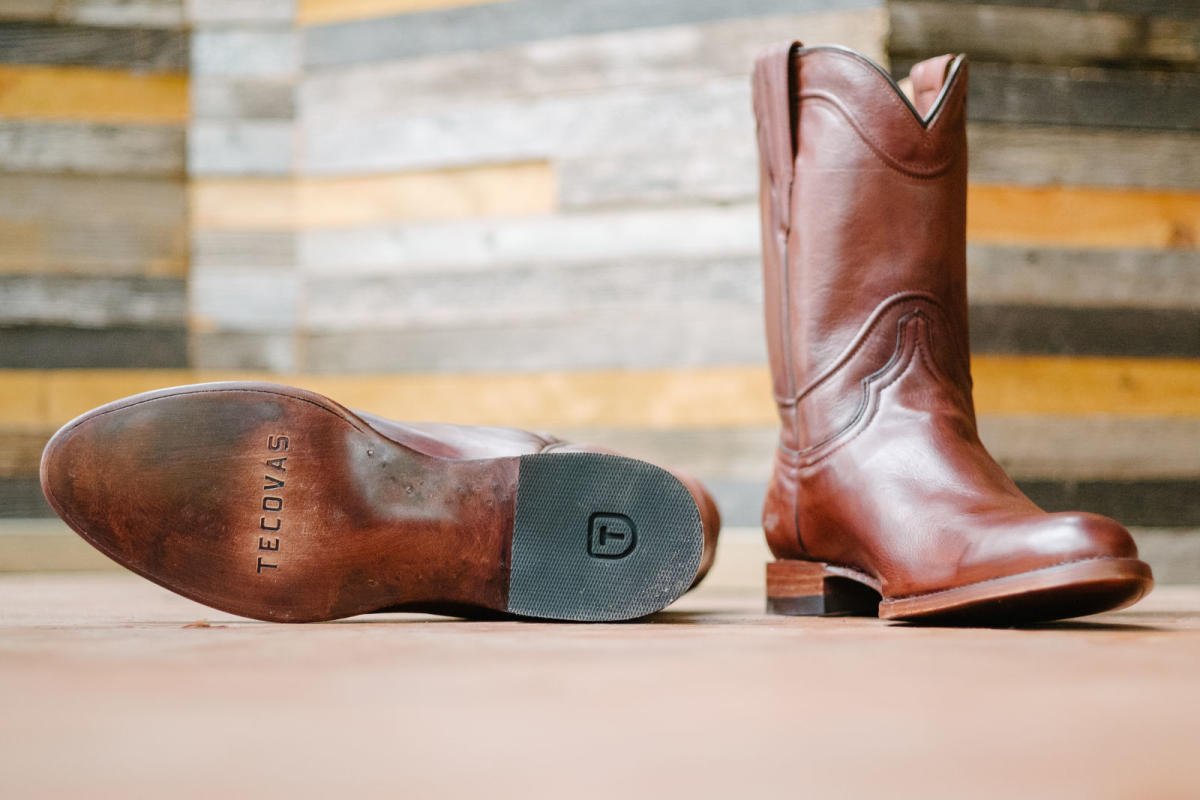 Holiday gift idea: Win a pair of @Tecovas Boots (men's or women's) - a $250 value! bit.ly/1QjIlzq