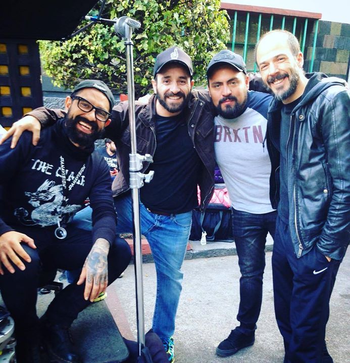 CentralFilmsMX's tweet photo. Terminamos la semana filmando con amigos! #Shooting #Mexico #Ad #PolloArce #Director #Cent… https://t.co/IQbrMlOKqm https://t.co/tBOb6AUdiH