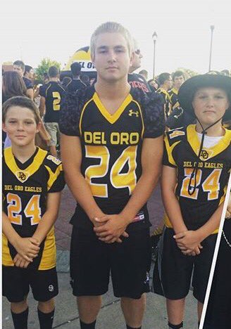 bcaughey34's tweet photo. Game Day vs Liberty 🏈 Let's Get It Boys! https://t.co/QxBpSOPMy6
