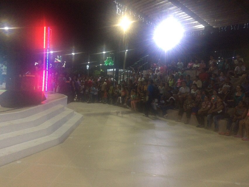 icultur_Bolivar's tweet photo. [Ahora] El hiphop de #ADcrew se toma el teatrino del #EspíritudelManglar. Cultura, paz y vida con el @bolivarganador https://t.co/qyDgvY5EcF