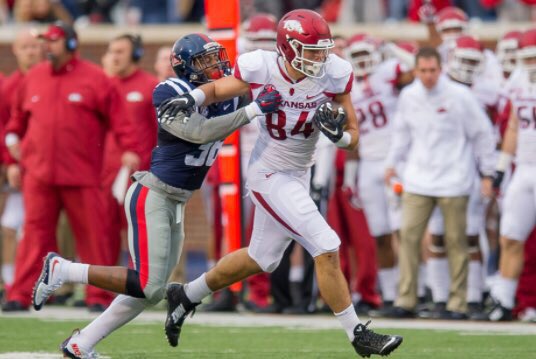 RETWEET to congratulate Hunter Henry, named to the Walter Camp Foundation All-America first team!! #WPS #GoHogs
