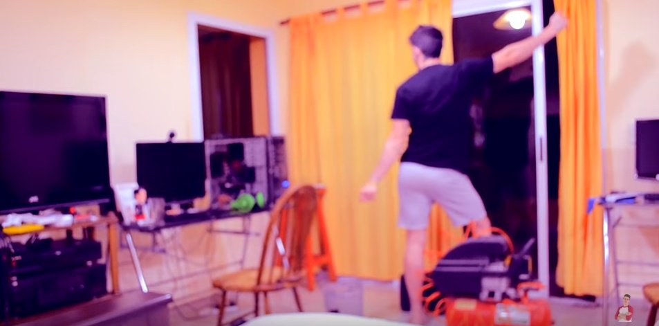 staywithmetde's tweet photo. ''soy mariano, el trolazo'' 
#VideoNuevoMarianoBondar @Mariano_Bondar https://t.co/vvCes9mKd3
