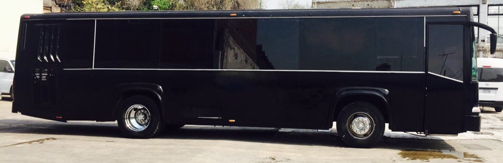PrivateBusMx's tweet photo. Conoce los @PrivateBusMx tel 59901892 https://t.co/jzAJAZD2FJ https://t.co/fa8GI4D6vj