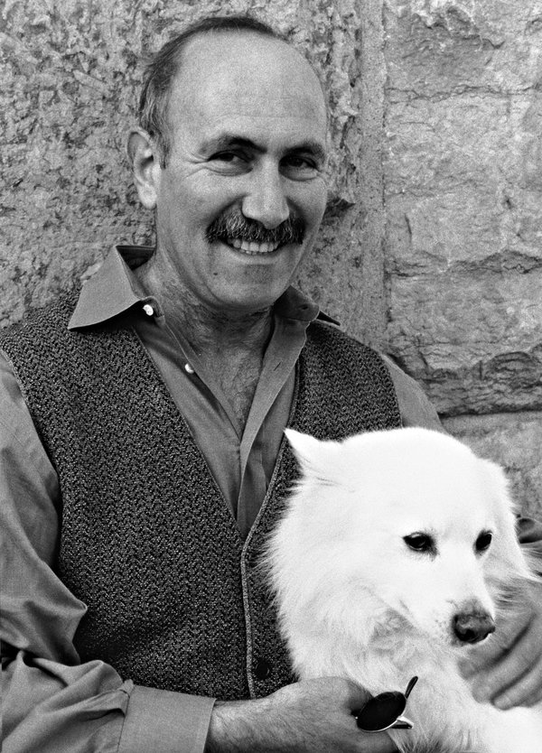 SageLinQ's tweet photo. SageLinQ #Science Amir #Aczel, Author of Scientific Cliffhanger, Dies at 65 https://t.co/c8aQSWqep2 https://t.co/RW65OEr0Y8