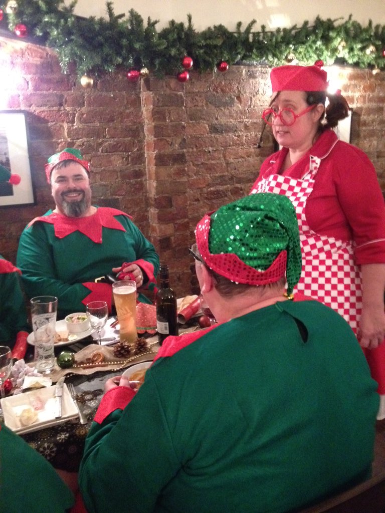 afterdarkmurder's tweet image. Robin observes Elf and Safety! #showtime #murderatmistletoemanor #secondshowoftheday