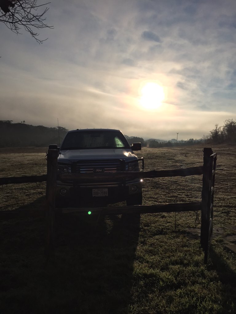 Texas_Cowboy19's tweet photo. https://t.co/8EI5F4JpBd