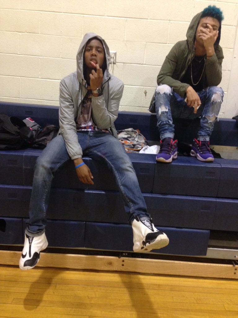 iamdeontae's tweet photo. Look at my dab🤔 https://t.co/Ag1C5vmtcy