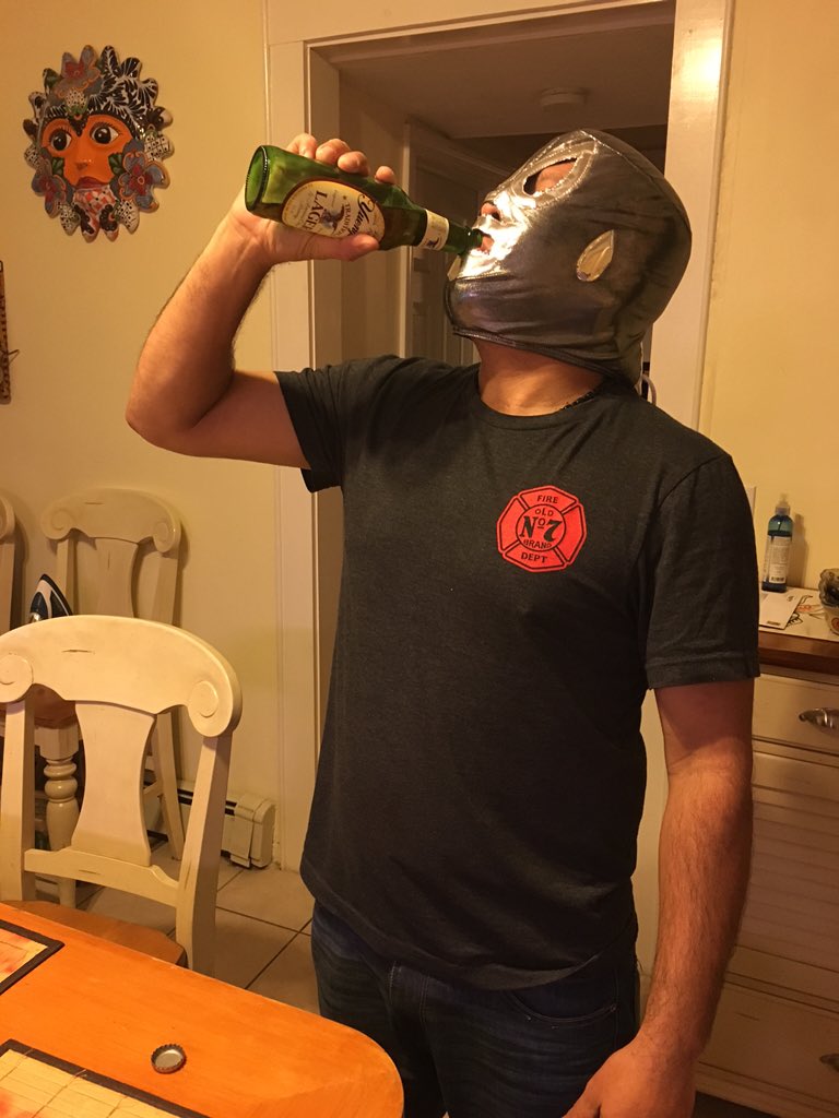 ChuyChain's tweet image. Fighting crime the best way I can!