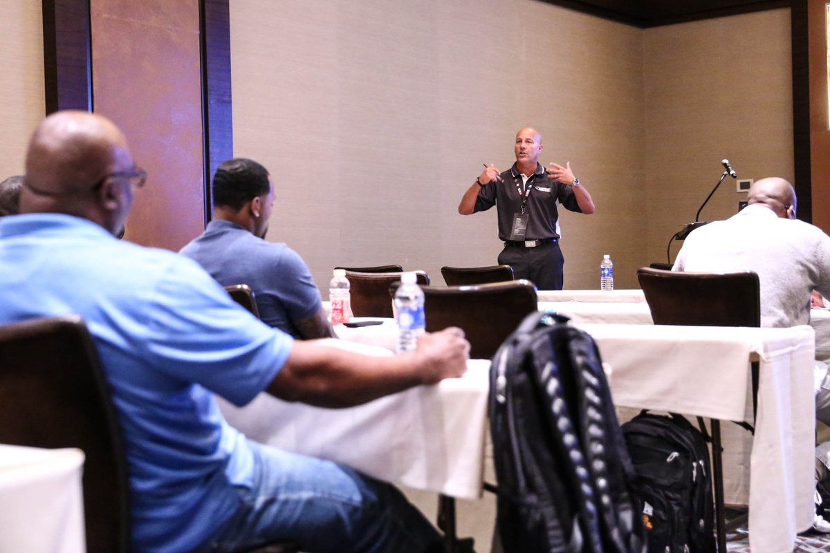 NFLPAFmrPlayers's tweet photo. Great lineup of sessions for at today's #NFLPARC. Networking, Entrepreneurship, Interview techniques and more! https://t.co/QyQxVFW1HZ