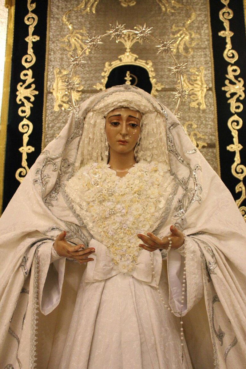 H_ColumnaRonda's tweet photo. La Novia de Ronda ya espera a su #SemanadeEsperanza https://t.co/ToJX5UFOeC