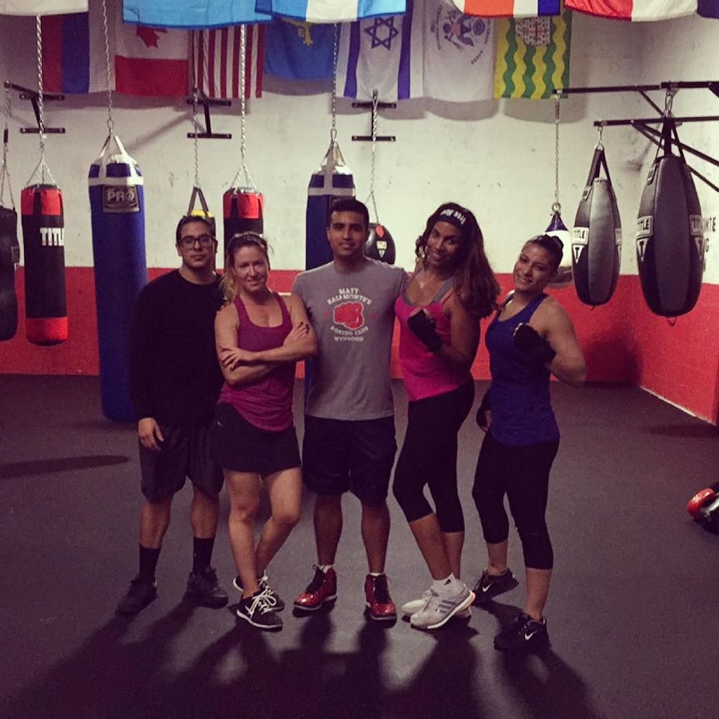 DaniellaVeras's tweet photo. Glowing after a great #TechnicalBoxing class with the early morning crew led by Yomar Casa… https://t.co/G1LDdiH79c https://t.co/mndIDKOh2I