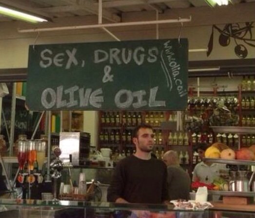 EvotradeBath's tweet photo. Ha ha ha brilliant! #oliveoil #bath #BestofBath @foodandwine @foodieduud @foodporn @naturalfoods #healthy #Spain https://t.co/yoVlTD4iDa