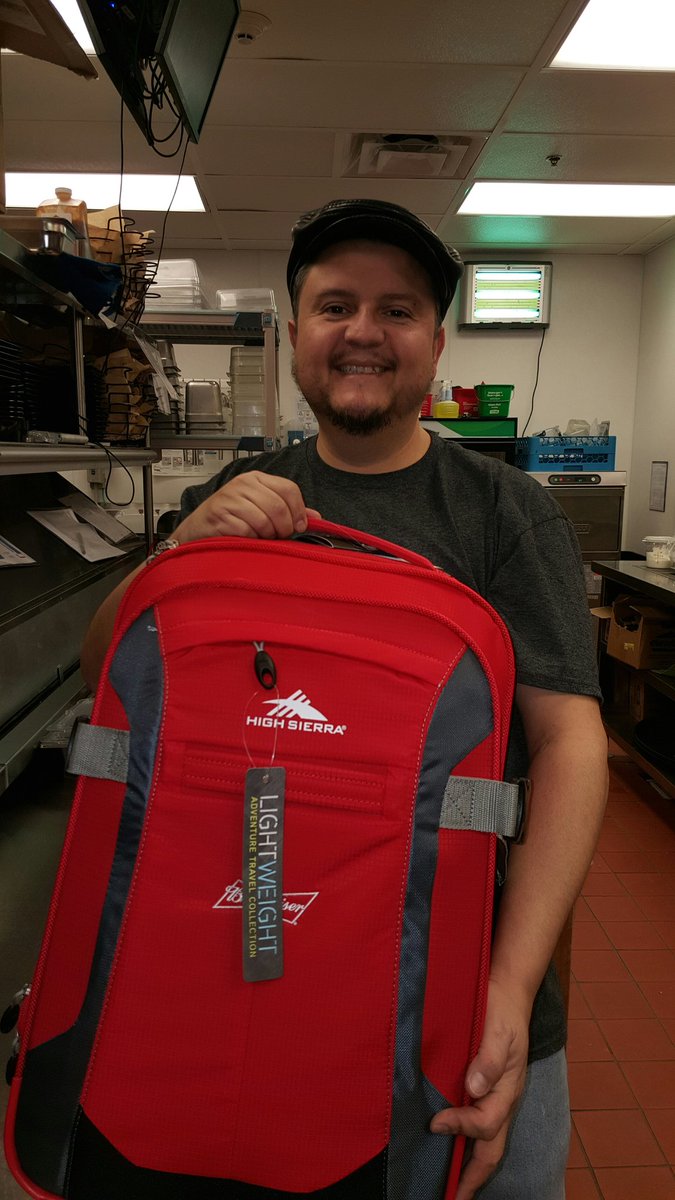 Latinchefantoin's tweet photo. Thanks Anheuser-Busch #abgivesback https://t.co/wyQ1VFBRAW