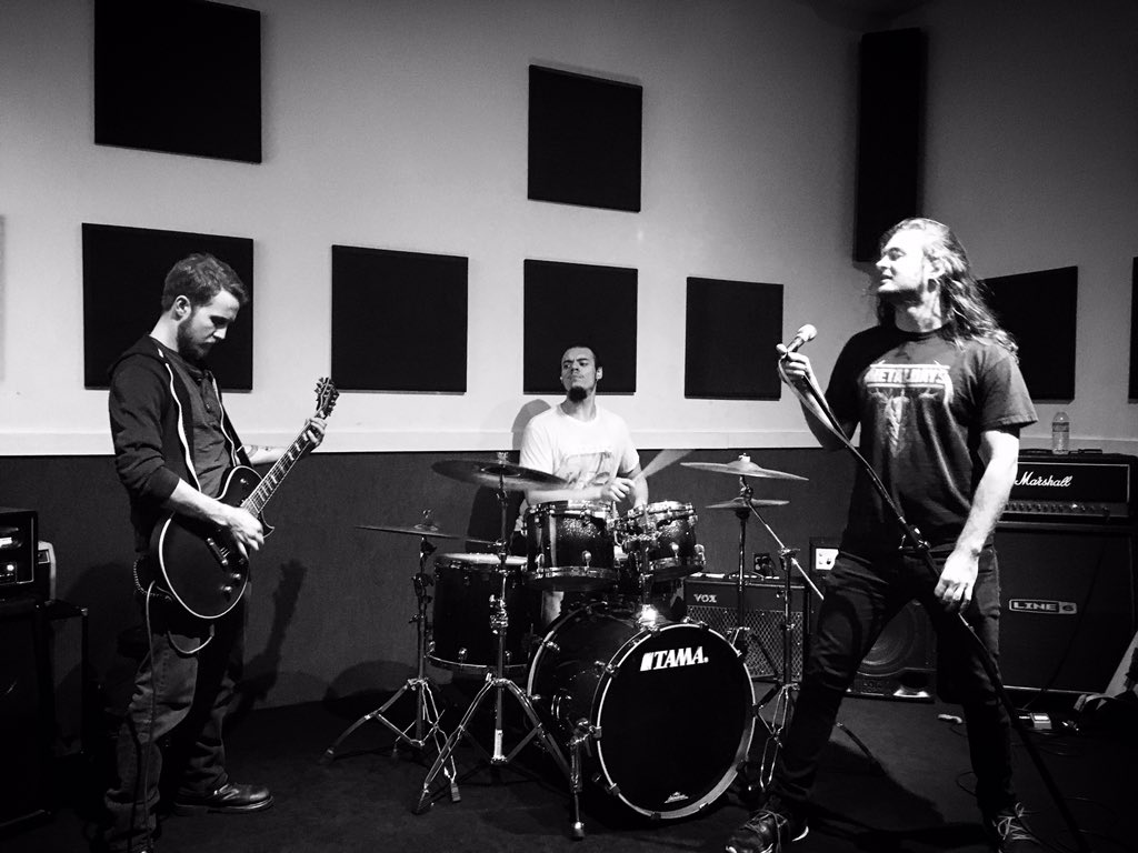 warbringerband's tweet photo. Welcome back #Drummer Carlos Cruz! 😈 https://t.co/gBPX5CV4NV