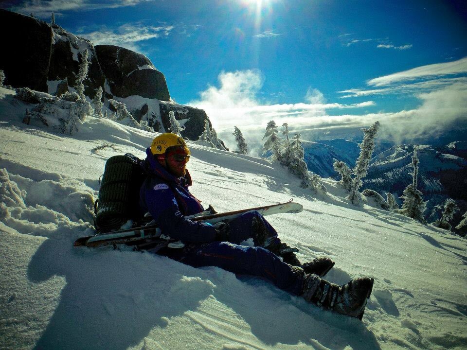 FrozenGoldAdam's tweet photo. December...expedition travel gets a lot faster #frozengoldskiteam @FrozenGoldEvan @FrozenGoldFans @FrozenGoldTV https://t.co/5BGHWoHkD5