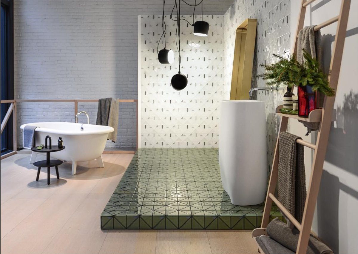 Have you seen the new window display at <a href="/InformVancouver/">Inform Interiors</a> by <a href="/falkenreynolds/">Falken Reynolds</a>. Now that's home for the holidays!