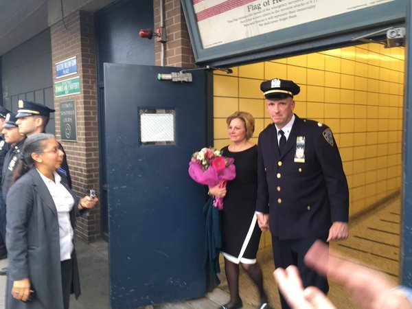 NYPDPSA6's tweet photo. Congrats to Jack Lewis on his retirement. It was an honor to work with you. #JackLewis #67pct #71pct https://t.co/98R8PBMF8Z